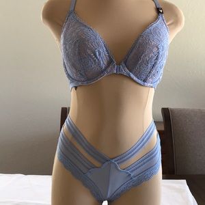 Victoria’s Secret Very Sexy set